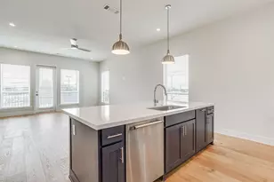 130 S Cooper St, Arlington, TX 76013 - Photo 30