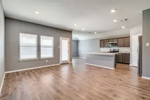 2124 Tulipwood Dr, Royse City, TX 75189 - Photo 2