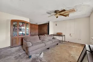 401 Peach St, Sanger, TX 76266 - Photo 8