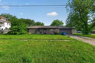 401 Peach St, Sanger, TX 76266 - Photo 2