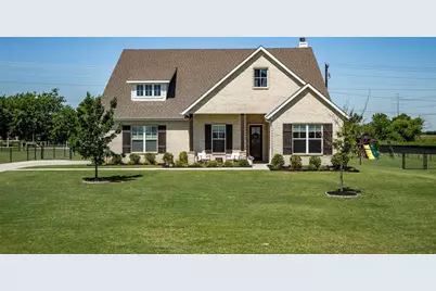 1509 Horseshoe Court, Justin, TX 76247 - Photo 2