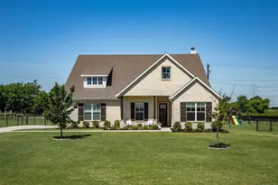 1509 Horseshoe Ct, Justin, TX 76247 - Photo 2