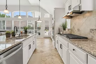 301 Vatican Hill Dr, Little Elm, TX 75068 - Photo 12