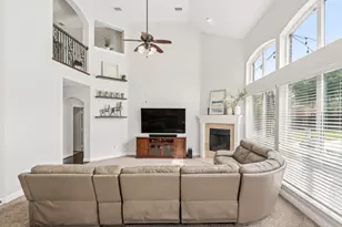 301 Vatican Hill Dr, Little Elm, TX 75068 - Photo 10