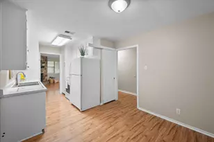 4212 Oak Dr, Alvarado, TX 76009 - Photo 6