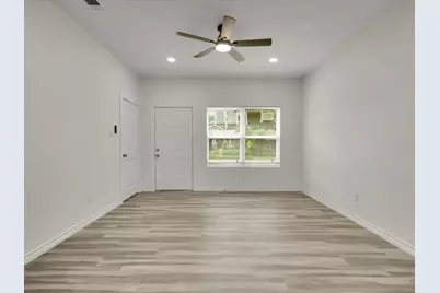 3526 Elsie Faye Heggins Street, Dallas, TX 75210 - Photo 6