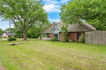 592 Ouida Drive, Waco, TX 76705 - Photo 2