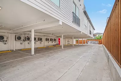 2217 N Fitzhugh Avenue #302, Dallas, TX 75204 - Photo 32