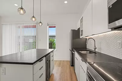 2217 N Fitzhugh Avenue #302, Dallas, TX 75204 - Photo 20