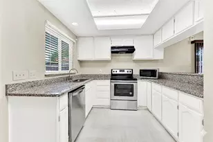 5908 Baroncrest Dr, Arlington, TX 76017 - Photo 8