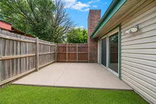 5908 Baroncrest Dr, Arlington, TX 76017 - Photo 14