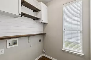 9201 Waterman Dr, Providence Village, TX 76227 - Photo 14