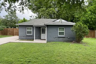 401 S McEntire Ct, White Settlement, TX 76108 - Photo 4