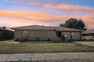 2106 Avalon Ln, Arlington, TX 76014 - Photo 40