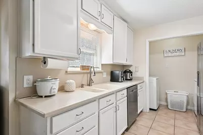 2106 Avalon Lane, Arlington, TX 76014 - Photo 12