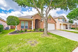 1010 Loblolly Pine Dr, Arlington, TX 76012 - Photo 6