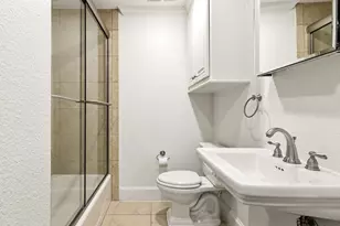 5023 W Purdue St, Dallas, TX 75209 - Photo 16