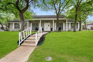 1804 W Cedar Elm Dr, Arlington, TX 76012 - Photo 1