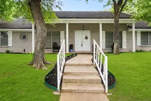 1804 W Cedar Elm Dr, Arlington, TX 76012 - Photo 4
