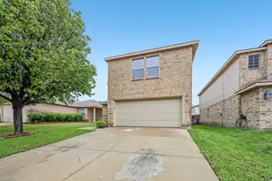 8820 Valley River Dr, Fort Worth, TX 76244 - Photo 2