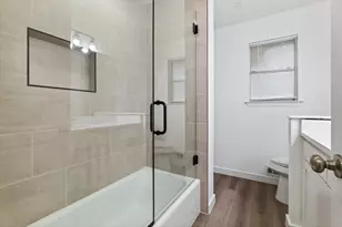 905 Bromwich St, Garland, TX 75040 - Photo 20