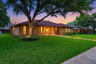 905 Bromwich St, Garland, TX 75040 - Photo 2
