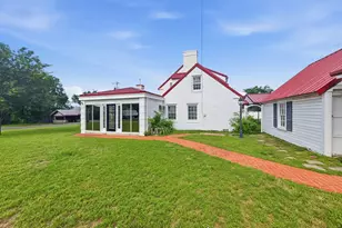 609 E Main St, Hamilton, TX 76531 - Photo 4