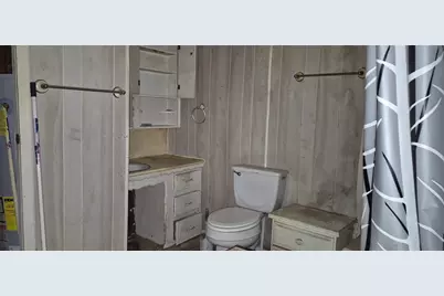 307 W Spruce Street, Whitewright, TX 75491 - Photo 6