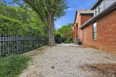 4823 Spyglass Drive, Dallas, TX 75287 - Photo 32