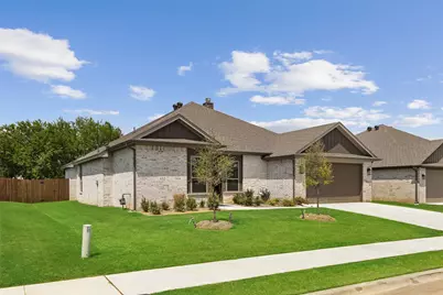 632 Mooney Drive, Saginaw, TX 76179 - Photo 2