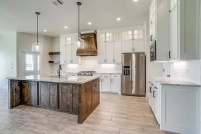 1221 Crown Valley Drive, Weatherford, TX 76087 - Photo 10