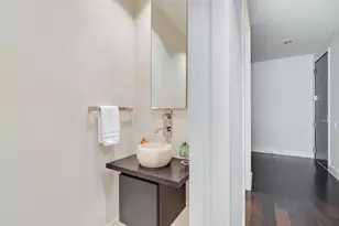 2408 Victory Park Ln, Dallas, TX 75219 - Photo 2