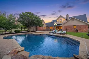 175 Oak Trail Dr, Double Oak, TX 75077 - Photo 2