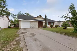 2421 Harbor Trail, Irving, TX 75060 - Photo 4