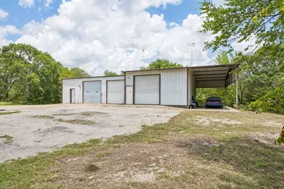 807 E State Highway 11, Tom Bean, TX 75491 - Photo 4