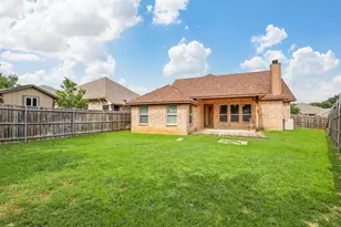 210 Donna Cir, Granbury, TX 76049 - Photo 30