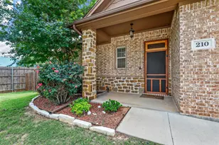 210 Donna Cir, Granbury, TX 76049 - Photo 32