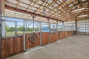 198 County Rd 1262, Whitesboro, TX 76273 - Photo 34