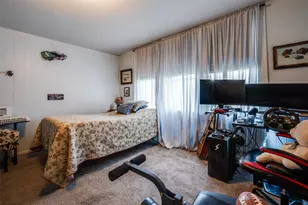 310 E Tarrant St, Bowie, TX 76230 - Photo 22