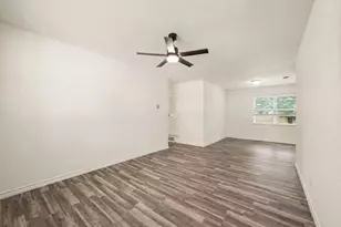 609 Crane Dr, Euless, TX 76039 - Photo 10