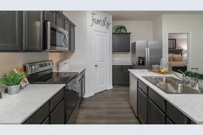 3300 Charleston Drive, Ennis, TX 75119 - Photo 16