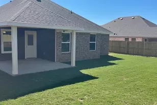 137 Joel St, Springtown, TX 76082 - Photo 24