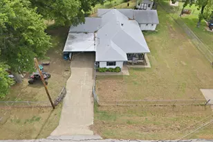 157 Ocean Dr, Gun Barrel City, TX 75156 - Photo 2