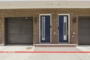381 E Greenbriar Ln, Dallas, TX 75203 - Photo 2