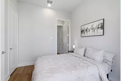 381 E Greenbriar Lane #1002, Dallas, TX 75203 - Photo 28