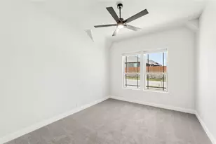 107 Walnut Wy, Balch Springs, TX 75181 - Photo 6