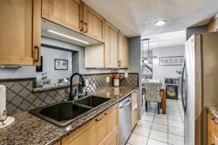 1603 Marsh Ln, Carrollton, TX 75006 - Photo 4