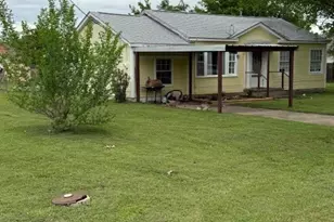 401 E Hayes Ave, Whitney, TX 76692 - Photo 2