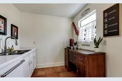 2021 Bluebonnet Drive, Fort Worth, TX 76111 - Photo 12