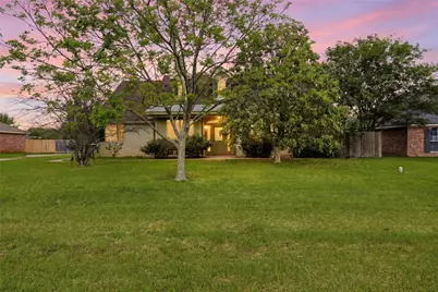 1681 W Tate Avenue, Robinson, TX 76706 - Photo 6
